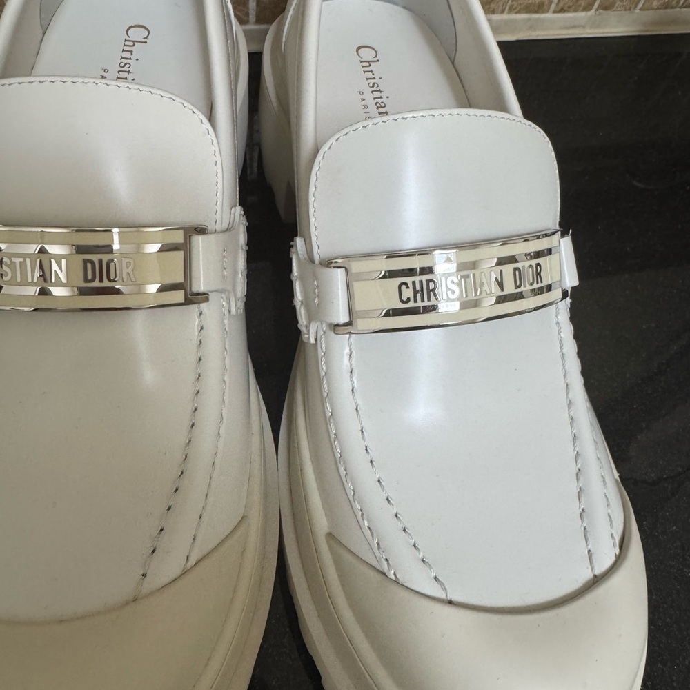 Dior White Flats with Metallic Accent - Picture 7 of 9